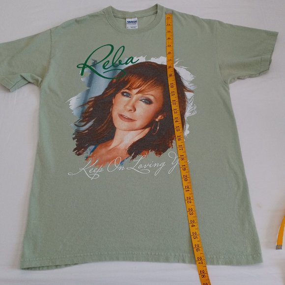 Reba McEntire Keep on loving you 2011 tour Tee - Picture 6 of 7